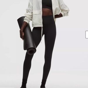 NWT Lululemon Align No Line High Rise Pant 28" in Size 4 in Black